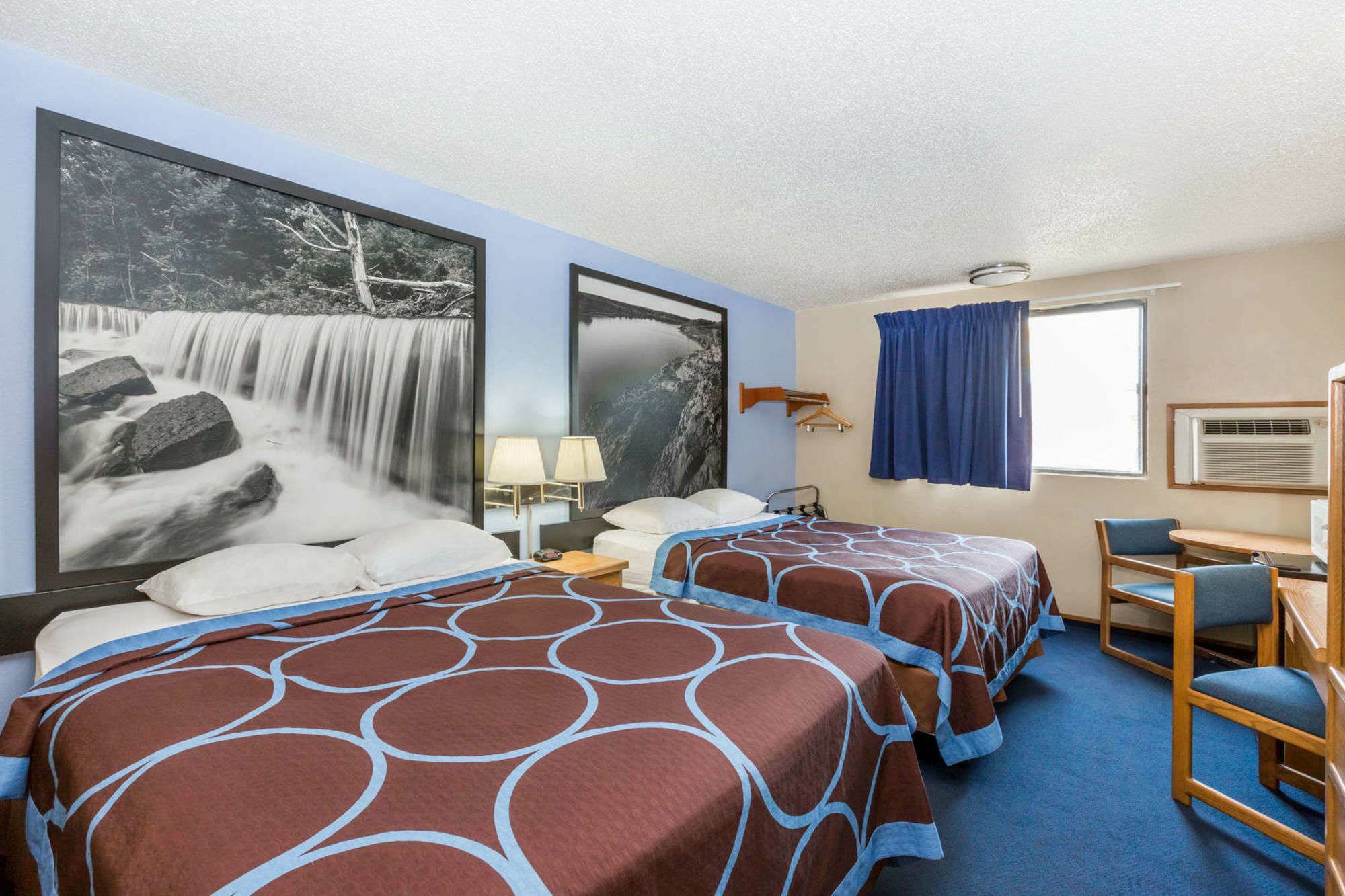 Super 8 By Wyndham Manhattan Ks Exterior foto
